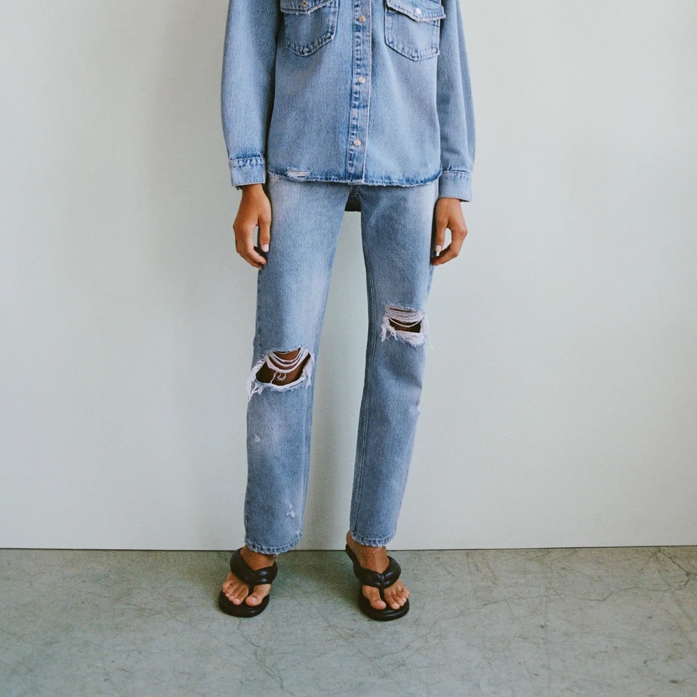 ZARA // RIPPED PINK DYE STAINED JEANS